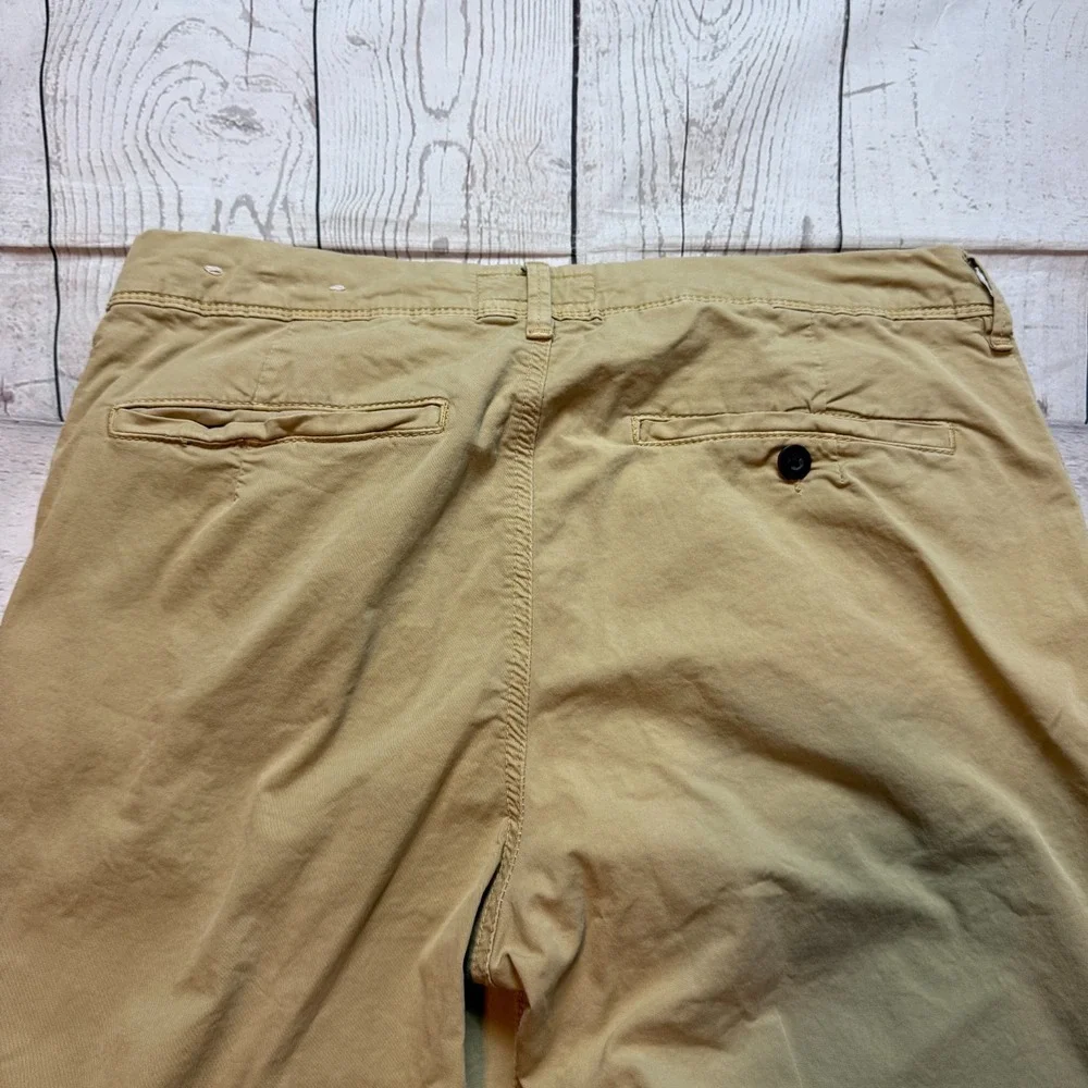 American Eagle Next Level‎ Flex Slim Straight Khaki Pants 32x32